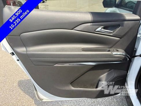 Used 2025 Chevrolet Traverse LT w/ Driver Confidence Package AWD/4WD image 26