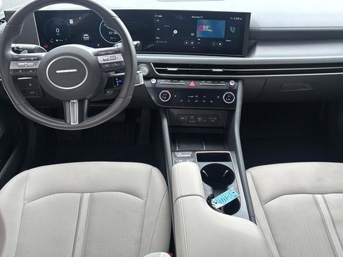 Used 2025 Hyundai Sonata SEL FWD image 16
