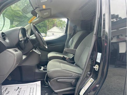 Used 2013 Nissan NV200 S w/ Back Door Glass Pkg FWD image 14