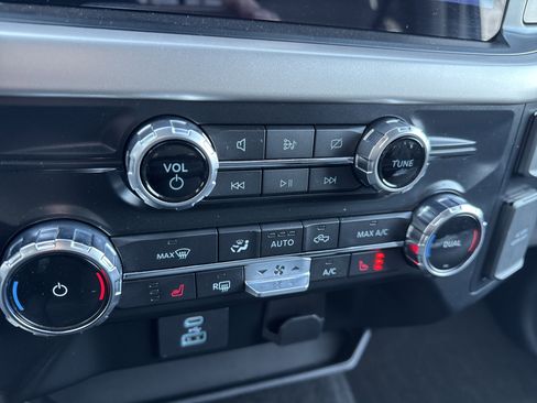 Certified 2022 Ford F150 XLT w/ Equipment Group 302A High image 17