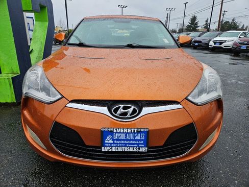 Used 2012 Hyundai Veloster w/ Style Pkg FWD image 7