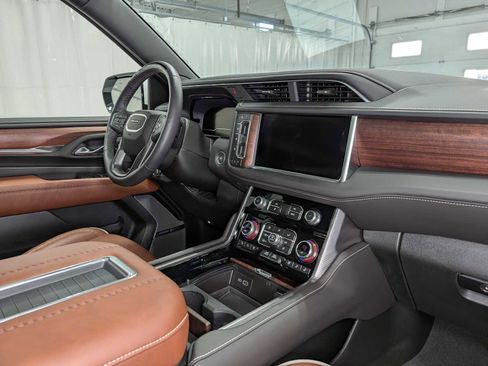 Used 2024 GMC Yukon Denali Ultimate image 47