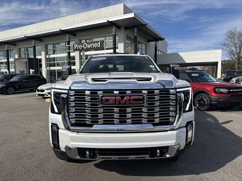 Used 2024 GMC Sierra 2500 Denali w/ Denali Reserve Package image 2