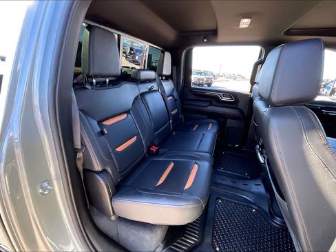 Used 2024 GMC Sierra 2500 AT4 w/ AT4 Premium Plus Package image 19