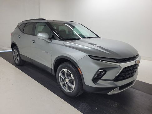 Used 2024 Chevrolet Blazer LT w/ Convenience Package FWD image 13