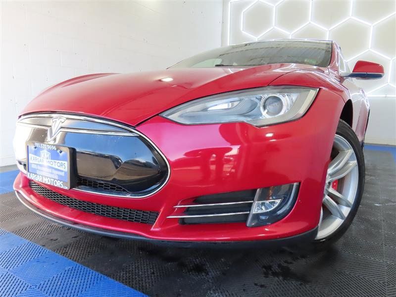 Used 2013 Tesla Model S Performance RWD image 1