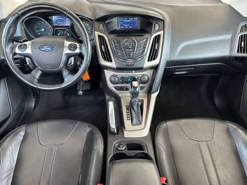 Used 2012 Ford Focus SEL FWD image 3