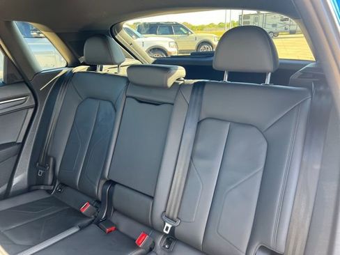 Used 2023 Audi Q3 2.0T Premium image 14