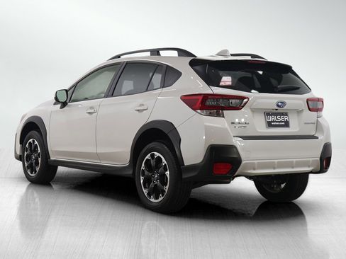 Used 2023 Subaru Crosstrek 2.0i Premium image 3