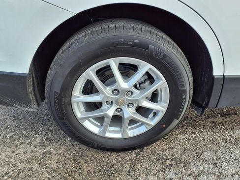 Used 2024 Chevrolet Equinox LS w/ LS Convenience Package FWD image 50