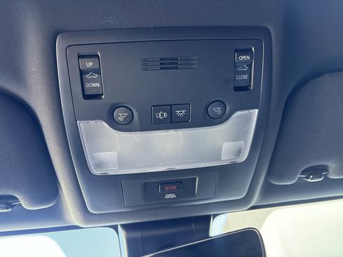 Used 2017 Lexus IS 200t F Sport w/ F Sport Package image 33