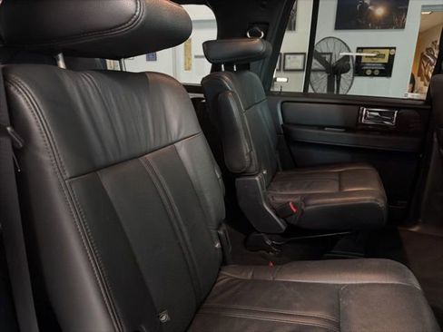 Used 2017 Lincoln Navigator L Reserve AWD/4WD image 31