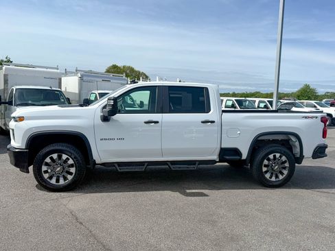 Certified 2021 Chevrolet Silverado 2500 Custom w/ Custom Value Package AWD/4WD image 5