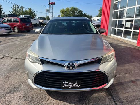 Used 2016 Toyota Avalon Touring image 3