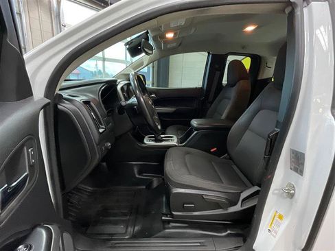 Used 2022 Chevrolet Colorado LT w/ Fleet Safety Package RWD image 11