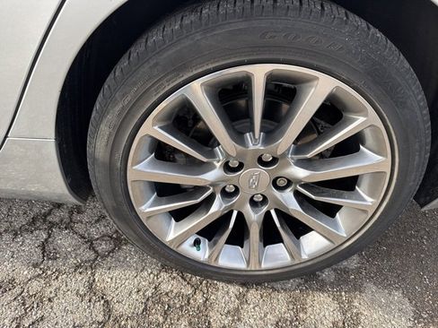 Used 2018 Cadillac CT6 Luxury image 11