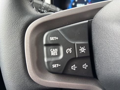 Used 2025 Ford Bronco Big Bend image 25