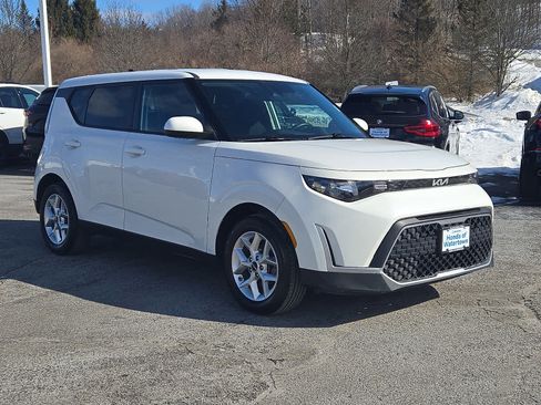 Used 2024 Kia Soul LX w/ Option Group 015 image 4