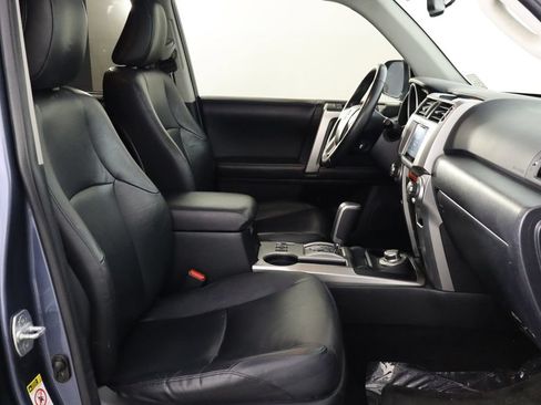 Used 2013 Toyota 4Runner Limited AWD/4WD image 11