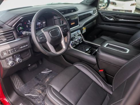 Used 2023 GMC Yukon Denali image 13