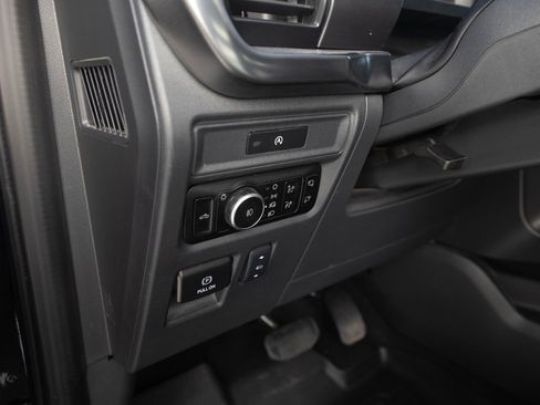 Used 2025 Ford F150 Lariat AWD/4WD image 17