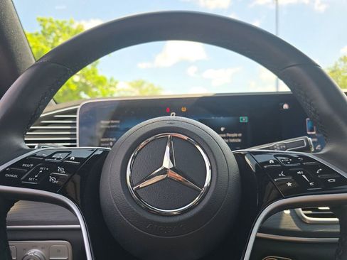 Certified 2025 Mercedes-Benz GLE 350 4MATIC w/ AMG Line Exterior image 29