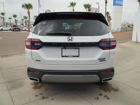 New 2026 Honda Pilot image 6