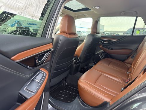 Used 2025 Subaru Outback Touring image 31