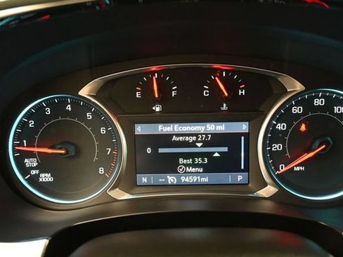 Used 2020 Chevrolet Traverse LT w/ LT Premium Package FWD image 9