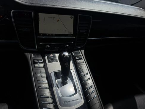 Used 2012 Porsche Panamera image 18