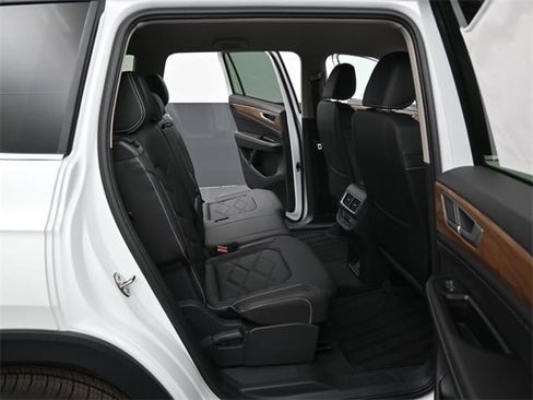 New 2026 Volkswagen Atlas SE image 13