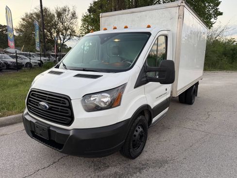 Used 2019 Ford Transit 350 156 DRW image 2