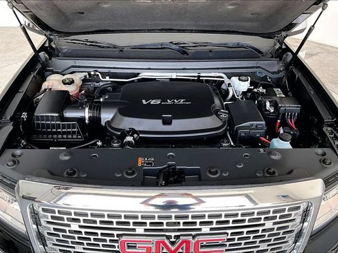 Used 2019 GMC Canyon Denali AWD/4WD image 11