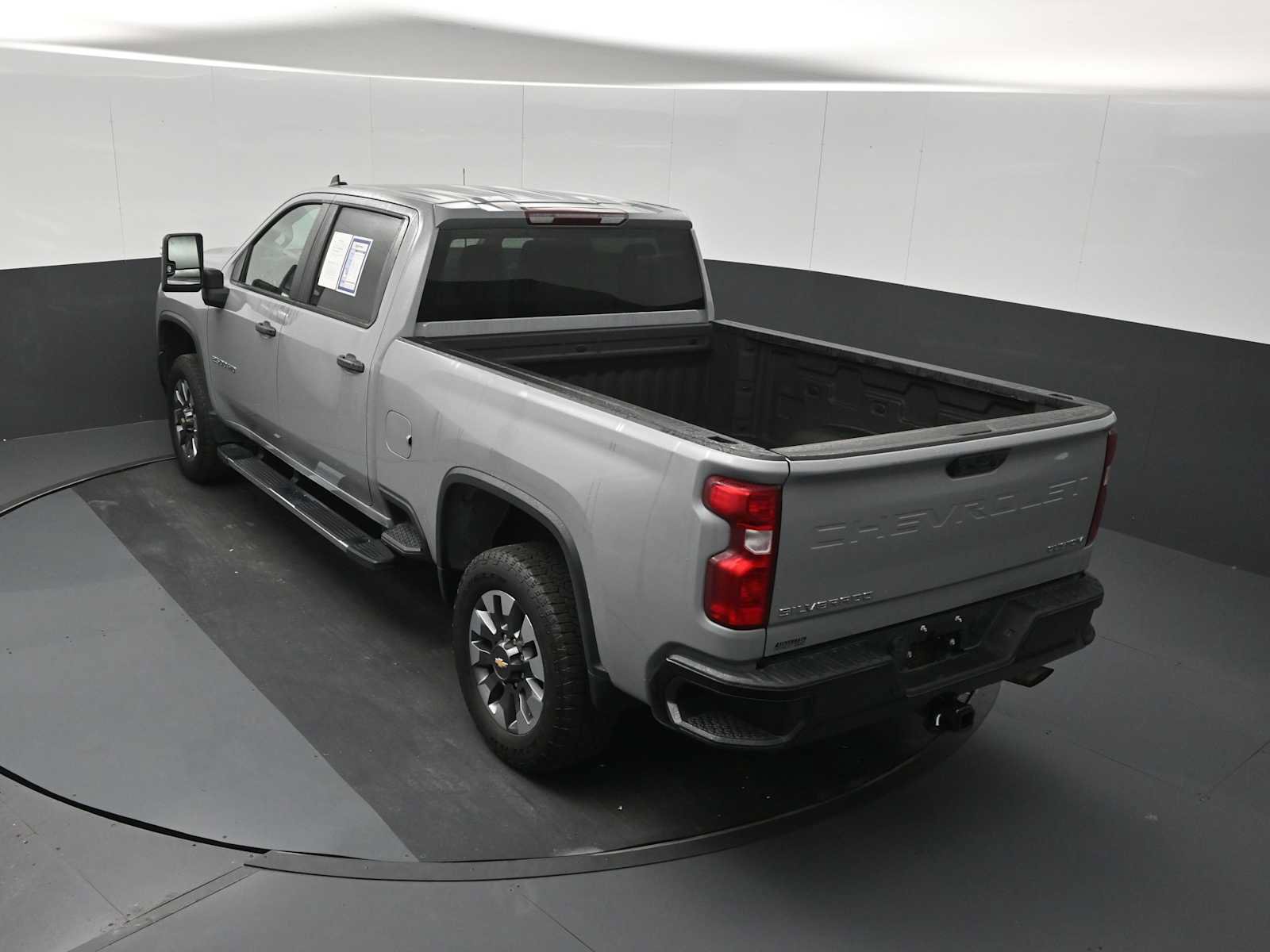 Used 2024 Chevrolet Silverado 2500 Custom w/ Custom Value Package AWD/4WD image 27