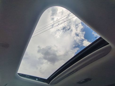 New 2026 Hyundai Venue SEL FWD image 23