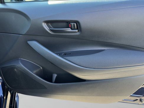 Used 2023 Toyota Corolla LE image 31
