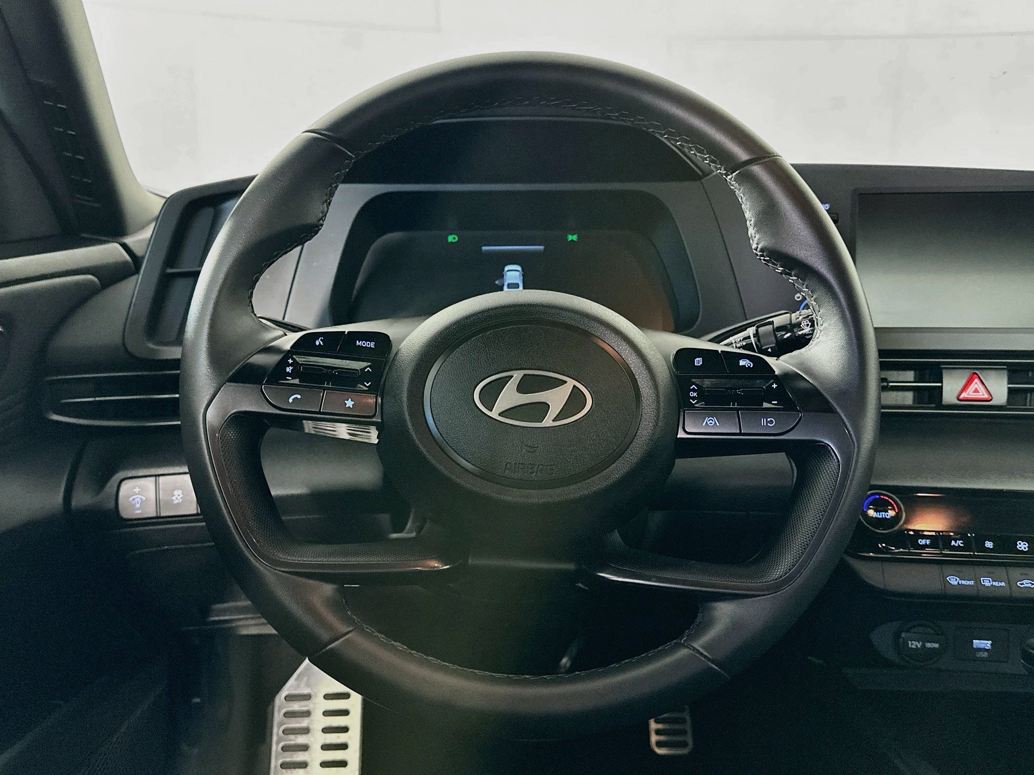 Used 2026 Hyundai Elantra Sport FWD image 18