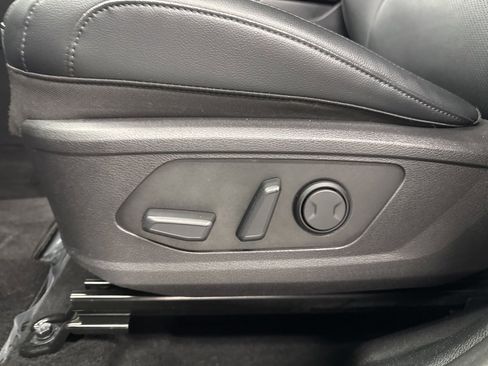 Used 2023 Kia Sportage EX image 8