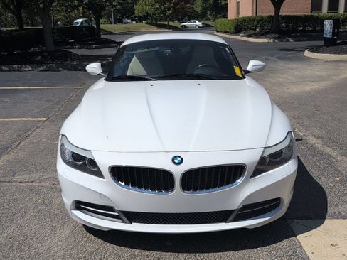 Used 2011 BMW Z4 sDrive30i RWD image 16