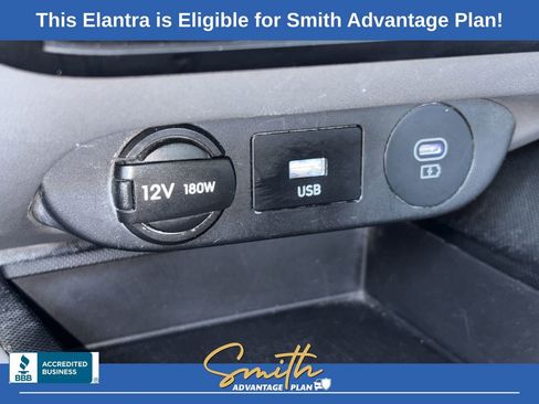 Used 2024 Hyundai Elantra SEL FWD image 17