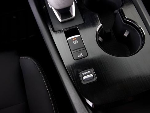 Used 2024 Nissan Rogue SL w/ SL Premium Package image 29