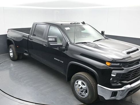 New 2026 Chevrolet Silverado 3500 LT w/ Safety Package AWD/4WD image 32