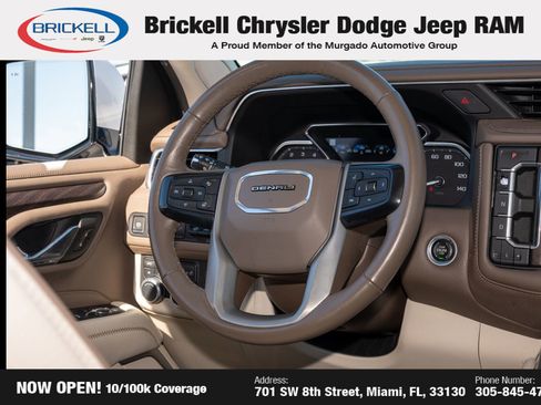 Used 2021 GMC Yukon Denali w/ Denali Premium Package image 23