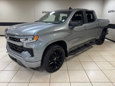 Used 2023 Chevrolet Silverado 1500 RST w/ Convenience Package II AWD/4WD image 3