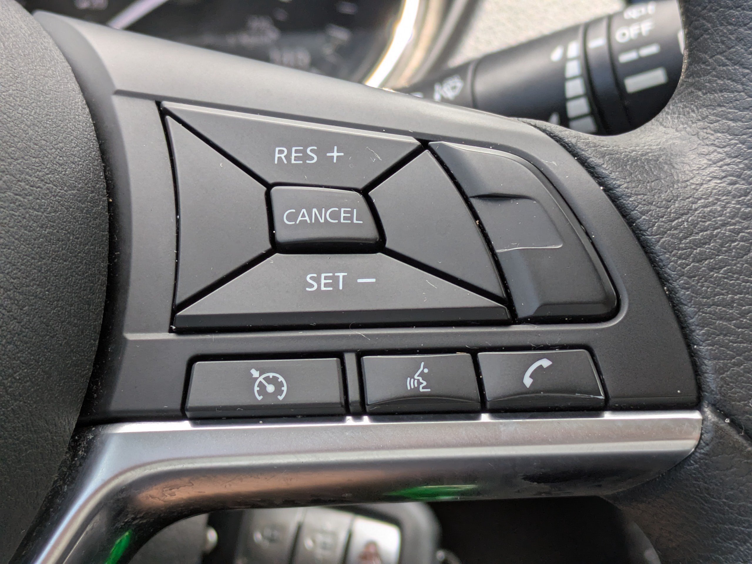 Used 2019 Nissan Rogue Sport S FWD image 21