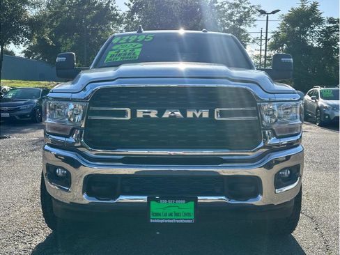 Used 2024 RAM 2500 Big Horn AWD/4WD image 2