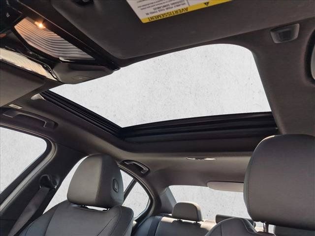 Used 2020 BMW 330i Sedan w/ Convenience Package RWD image 13