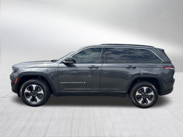 Certified 2024 Jeep Grand Cherokee Limited 4xe w/ Trailer Tow Package AWD/4WD image 9
