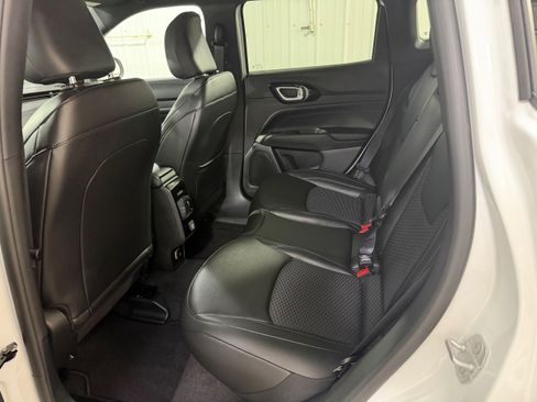 New 2026 Jeep Compass Latitude AWD/4WD image 7