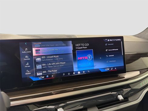 Used 2024 BMW X7 xDrive40i w/ Executive Package AWD/4WD image 14